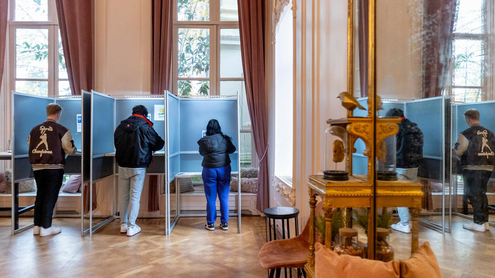 Netherlands Elections: When Do Polling Stations Close?